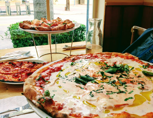 Mister O1 Extraordinary Pizza - Brickell