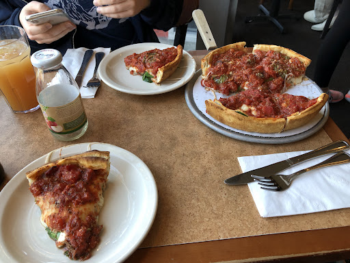 Zachary's Chicago Pizza