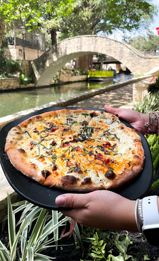 Fiume Pizzeria and Wine Bar