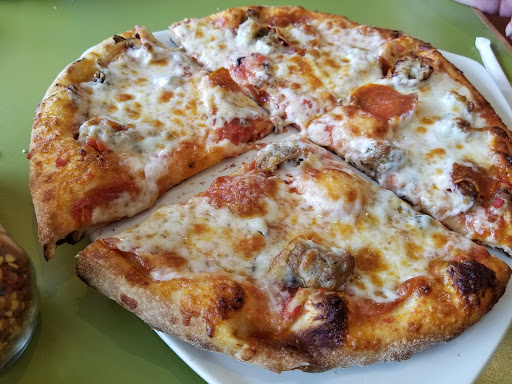 Flippers Pizza - Old Town