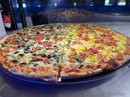 Solorzano's Pizzeria & Poolside Bistro
