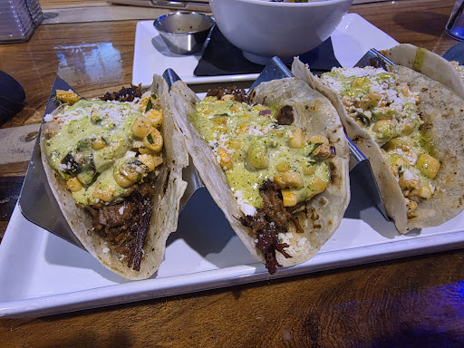 Duke's Roadhouse