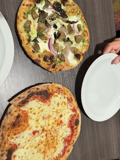 Mangini’s Pizzeria