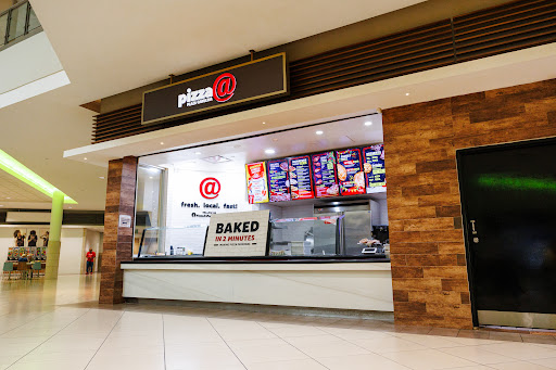 Pizza@ Plaza Carolina