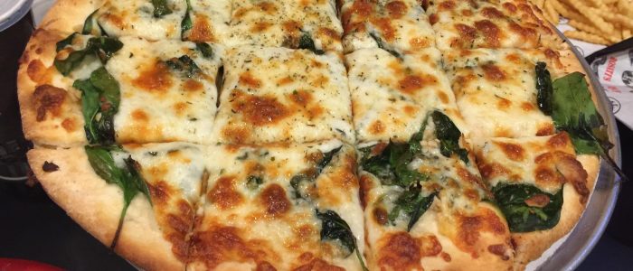 Top Pizzerías de Bloomington, CA: Guía, Reseñas y Mejores Opciones