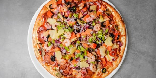 Pizza celestial: la mejor pizza estilo gourmet, crujiente y deliciosa | imagen irresistible