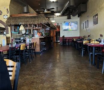 La Choza Restaurant & Bar – Auténtica Cocina Mexicana, Tacos, Cócteles y Ambiente Vibrante