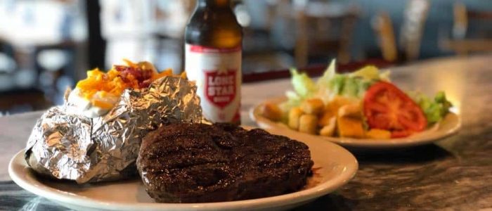 Maverick Grill & Saloon – Barbecue Americano, Steakhouse y Ambiente Western